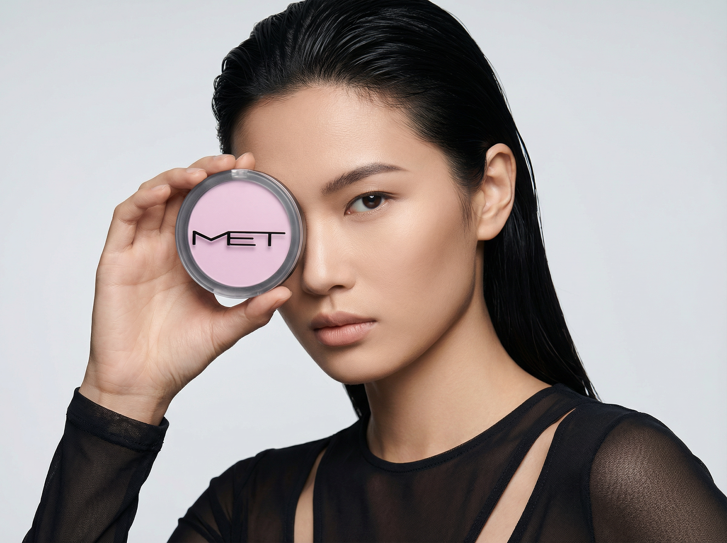 freepik__a-female-fashion-model-posing-frontally-looking-di__24529